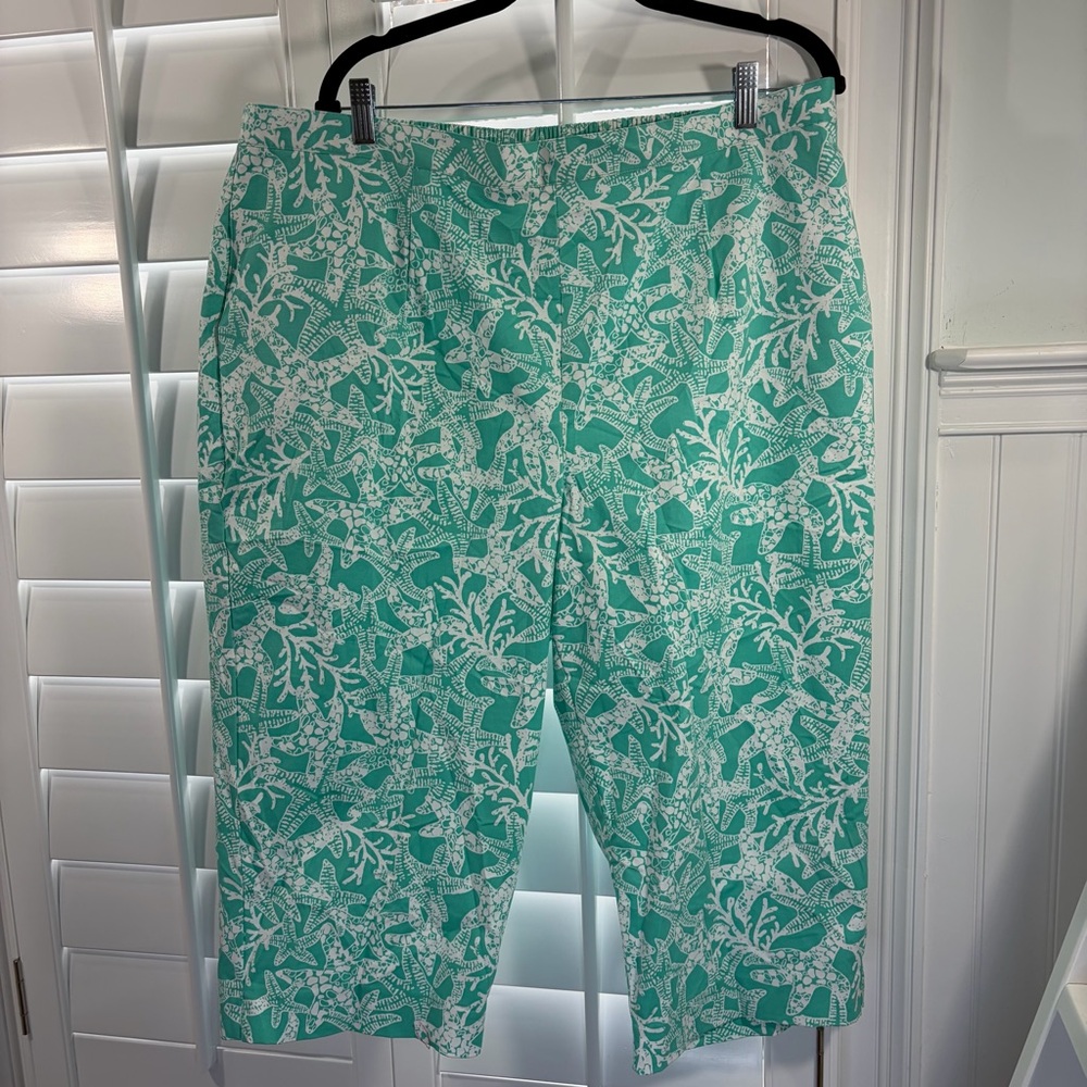 NWT Alfred Dunner Acapulco Capri Pants